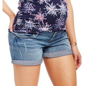 Maternity shorts